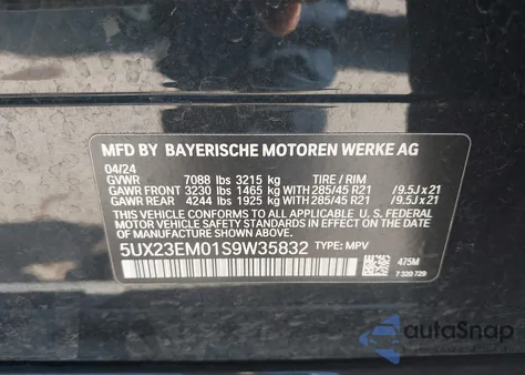 2025 BMW X7 xDrive40I z USA, uszkodzony, nr VIN 5UX23EM01S9W35832